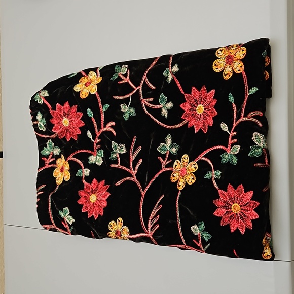 Floral Embroidered Velvet Strapless Dress - Picture 2 of 8